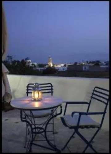 Onar & Perissa (Santorini)