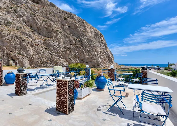 Onar & Perissa (Santorini)