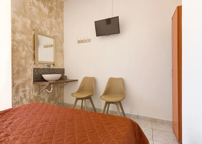 Onar & Lejlighed Perissa (Santorini)